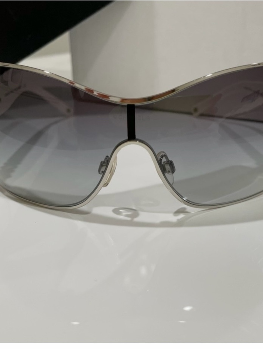 Chanel - Picture 8 of 8